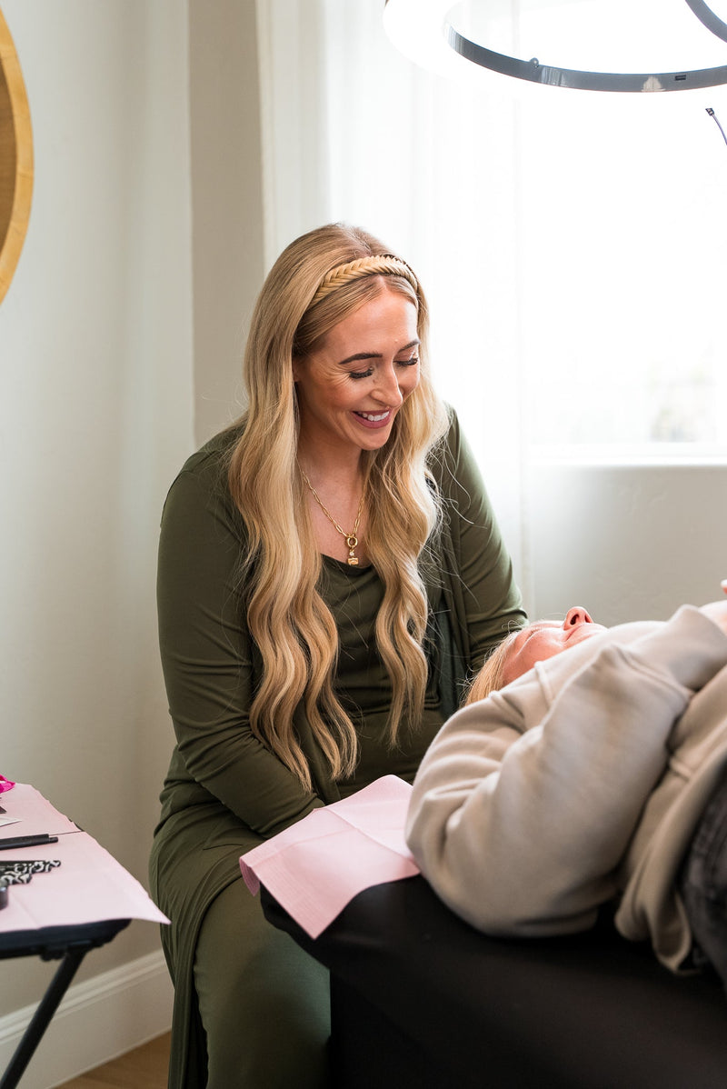 DIY vs. Professional Lash Lift: Advantages & Disadvantages